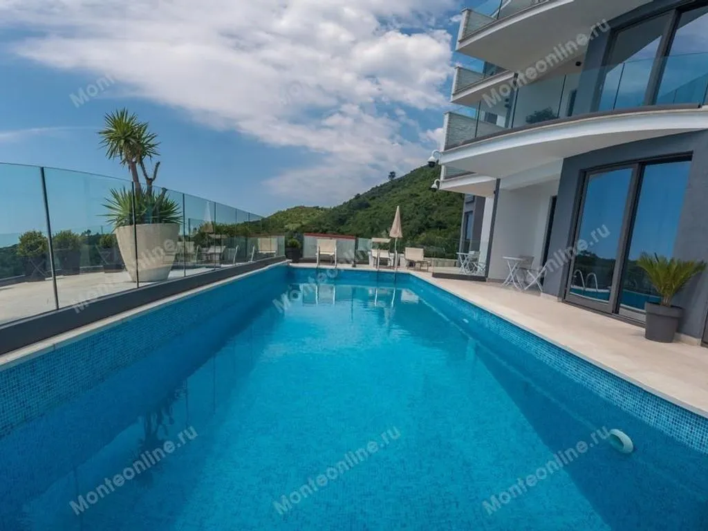 Villa 438m² in Montenegro, Budva. Priced at 1200000€ rent photo-1