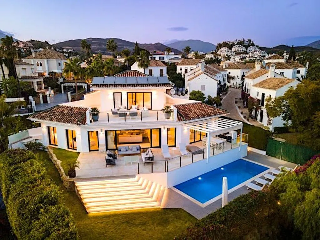 Villa 397m² in Portugal, Oeirash. Priced at 2995000€ rent photo-1