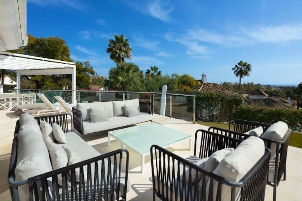 Villa 397m² in Portugal, Oeirash. Priced at 2995000€ rent photo-4