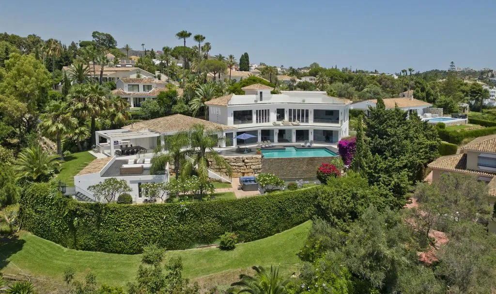 Villa 759m² in Portugal, Oeirash. Priced at 3750000€ rent photo-1