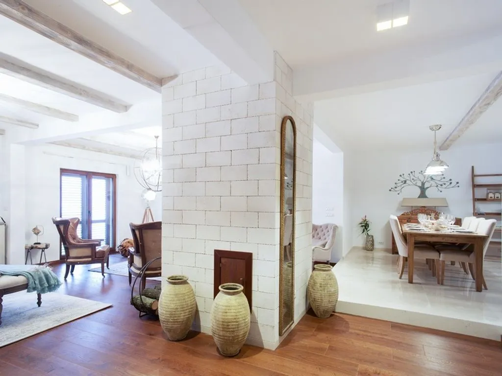 Villa 193m² in Montenegro, Dobrota. Priced at 1200000€ rent photo-4