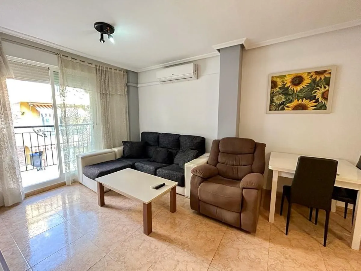 Flat 50m² in Spain, Torrevieja. Priced at 88484£ rent photo-1