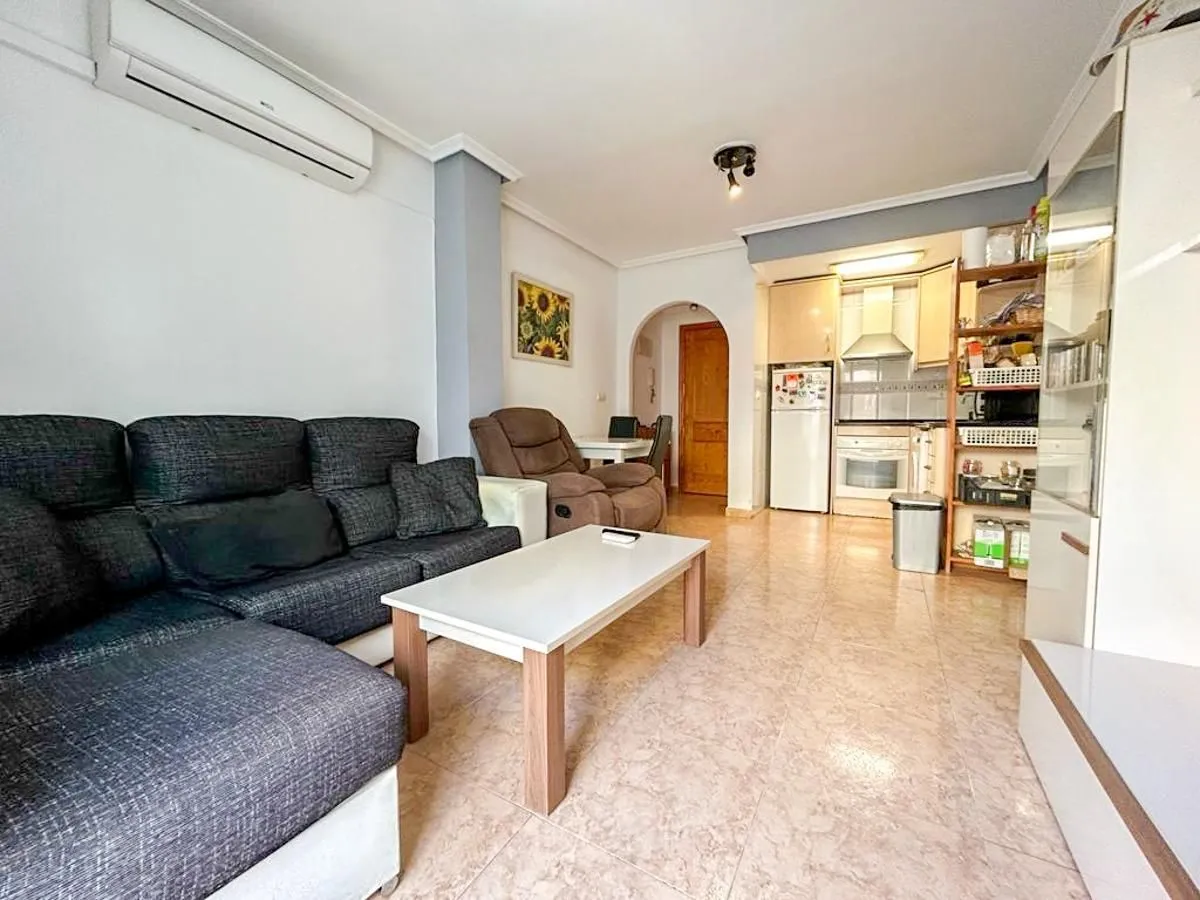 Flat 50m² in Spain, Torrevieja. Priced at 88484£ rent photo-4