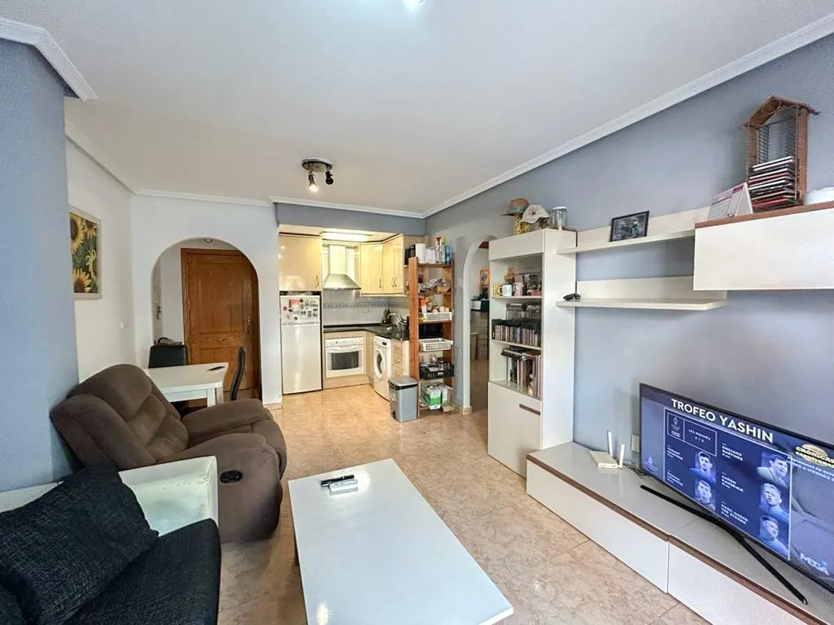 Flat 50m² in Spain, Torrevieja. Priced at 88484£ rent photo-5