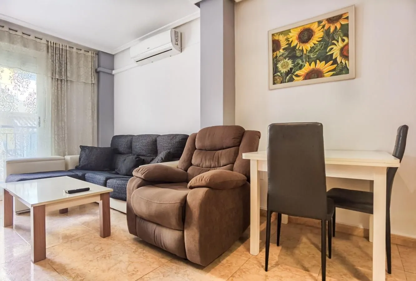 Flat 50m² in Spain, Torrevieja. Priced at 88484£ rent photo-9
