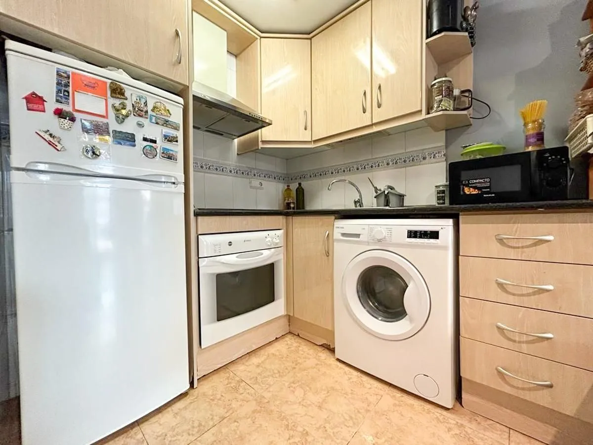 Flat 50m² in Spain, Torrevieja. Priced at 88484£ rent photo-12