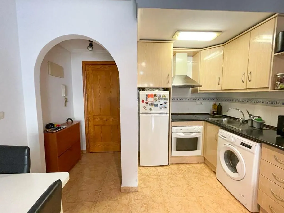 Flat 50m² in Spain, Torrevieja. Priced at 88484£ rent photo-13