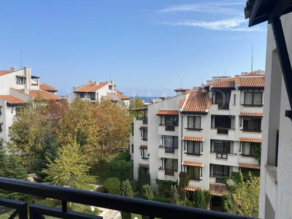 Flat 150m² in Bulgaria, Lozen. Priced at 319000€ rent photo-1