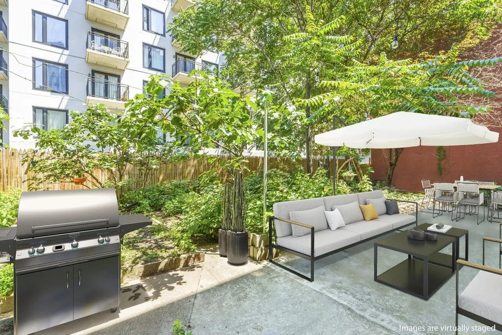 Townhouse 233m² in USA, Brooklyn. Priced at 1797400€ rent photo-5