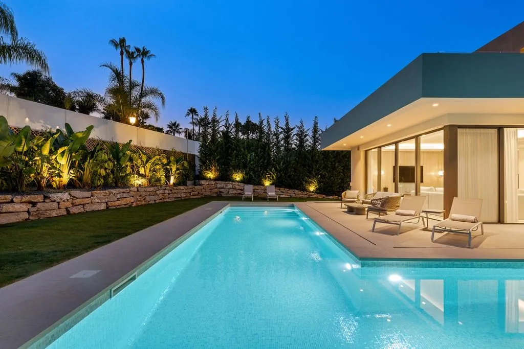 Villa 770m² in Portugal, Oeirash. Priced at 4495000€ rent photo-6