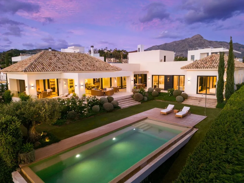 Villa 581m² in Portugal, Oeirash. Priced at 4295000€ rent photo-4