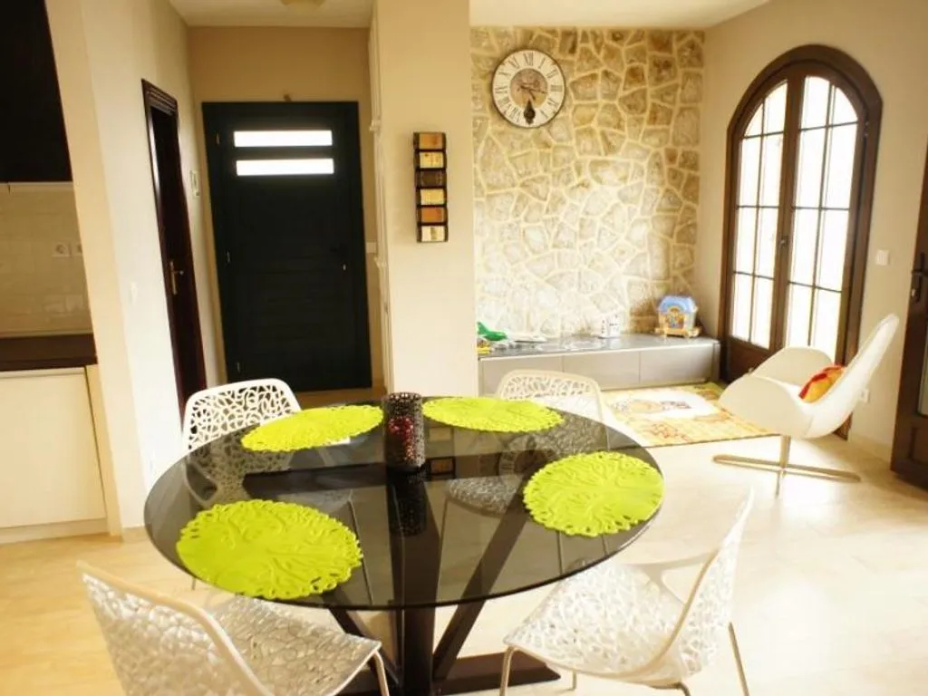 Flat 118m² in Montenegro, Kotor. Priced at 320000€ rent photo-2