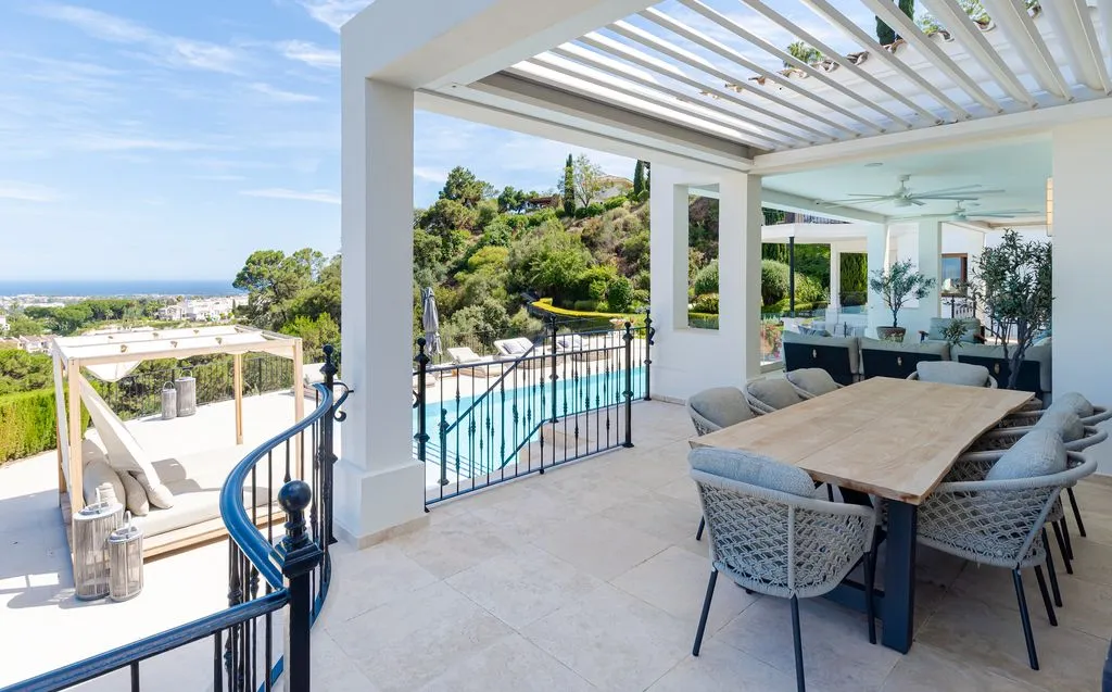 Villa 1014m² in Portugal, Oeirash. Priced at 8900000€ rent photo-4