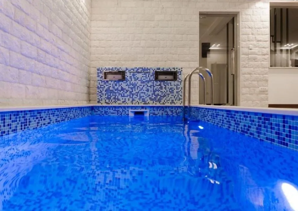 House 285m² in Montenegro, Budva. Priced at 1150000€ rent photo-4
