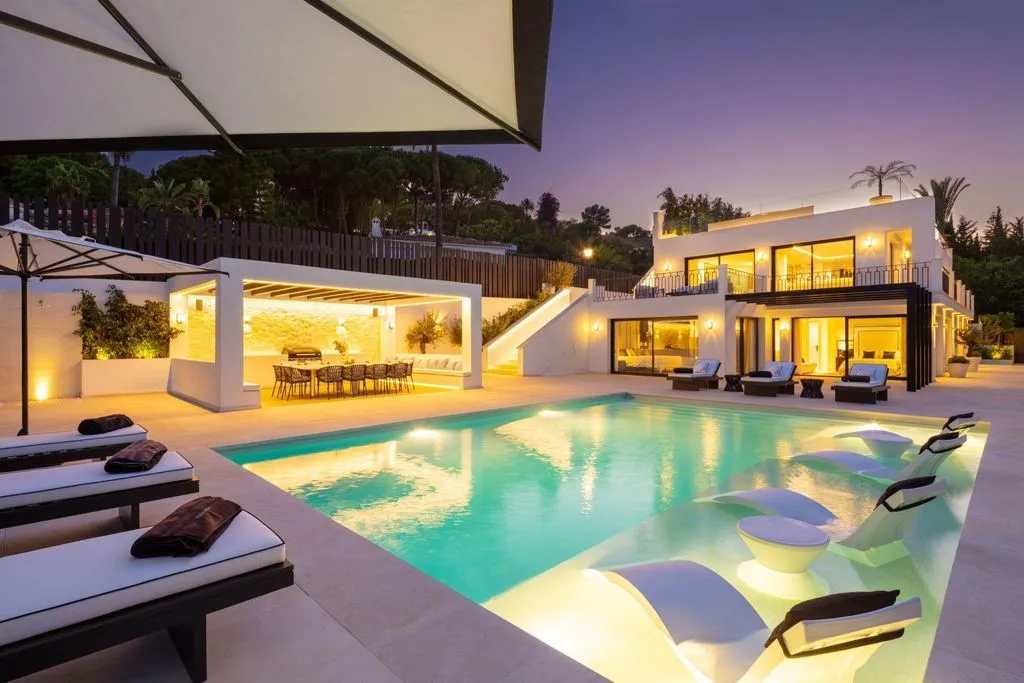 Villa 450m² in Portugal, Oeirash. Priced at 3995000€ rent photo-1