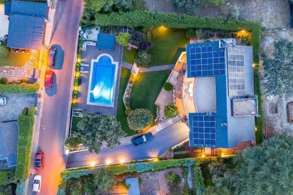 House 651m² in Portugal, Lisbon. Priced at 995000€ rent photo-3