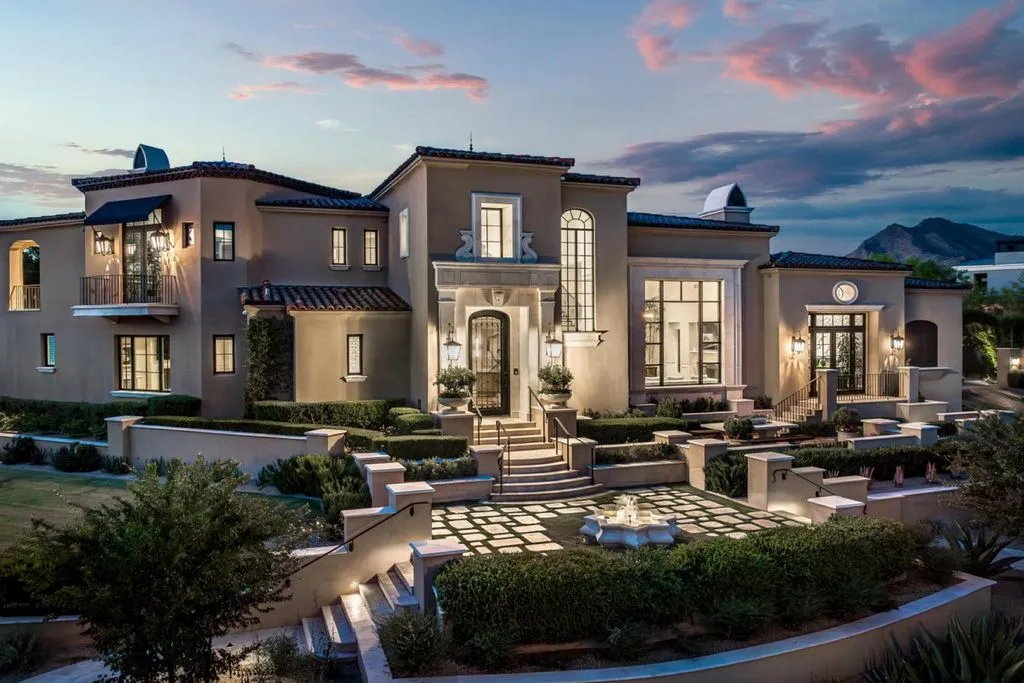 House 724m² in USA, Scottsdale. Priced at 7983200€ rent photo-2