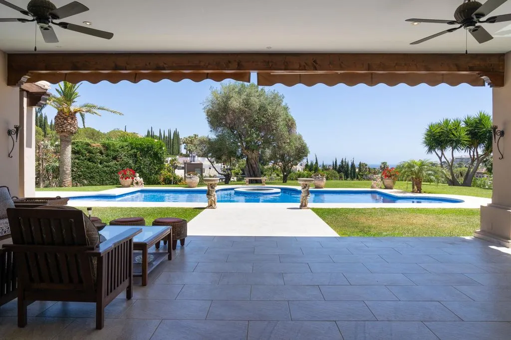 Villa 1133m² in Portugal, Oeirash. Priced at 6950000€ rent photo-5