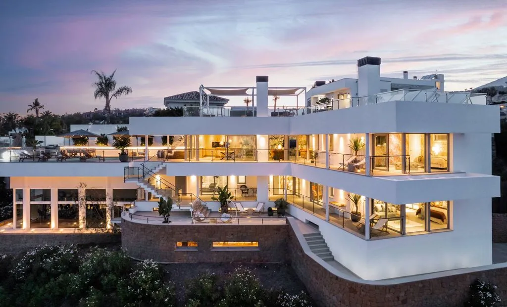 Villa 744m² in Portugal, Oeirash. Priced at 5900000€ rent photo-2
