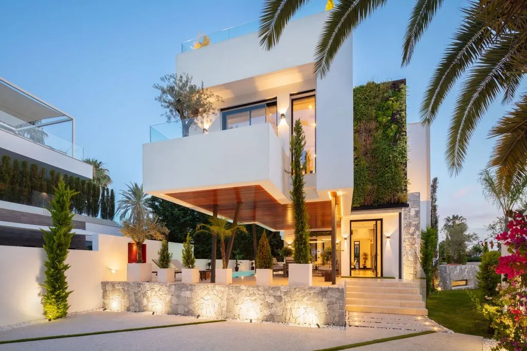 Villa 470m² in Portugal, Oeirash. Priced at 6870000€ rent photo-3