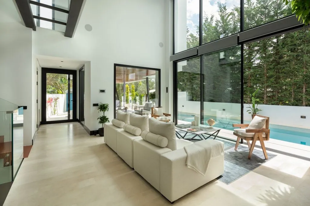 Villa 470m² in Portugal, Oeirash. Priced at 6870000€ rent photo-6