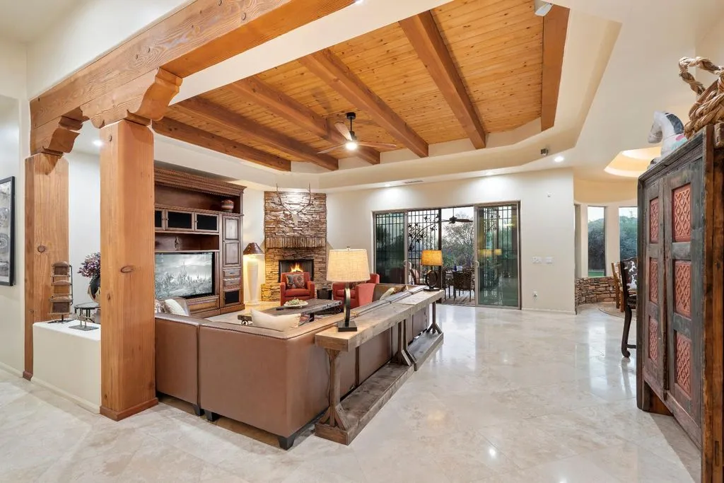 House 338m² in USA, Scottsdale. Priced at 1573800€ rent photo-4