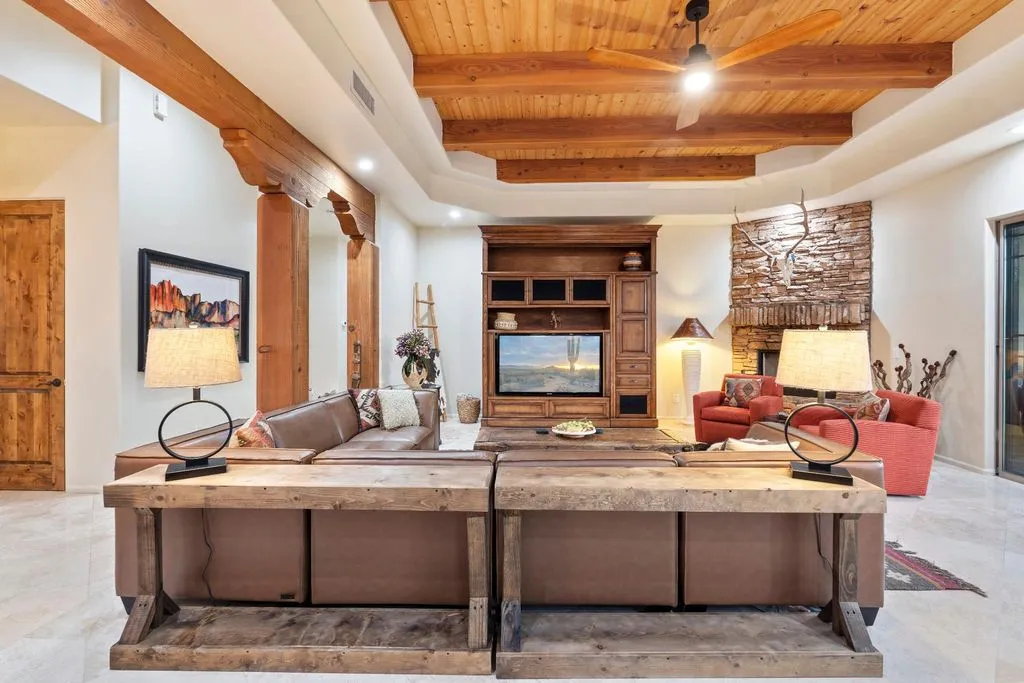 House 338m² in USA, Scottsdale. Priced at 1573800€ rent photo-5