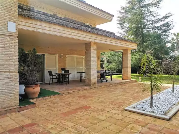 House 168m² in Spain, Gandia. Priced at 590000€ rent photo-6