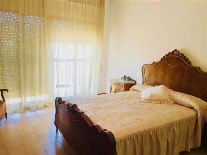 House 201m² in Spain, Gandia. Priced at 158000€ rent photo-11