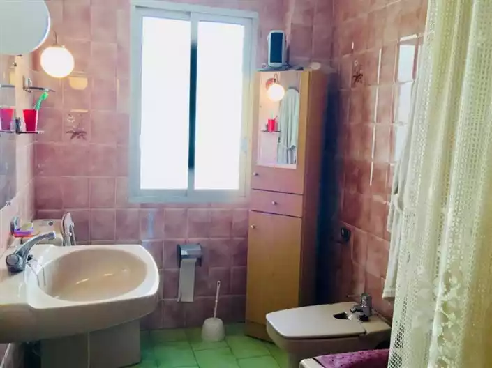 House 201m² in Spain, Gandia. Priced at 158000€ rent photo-17