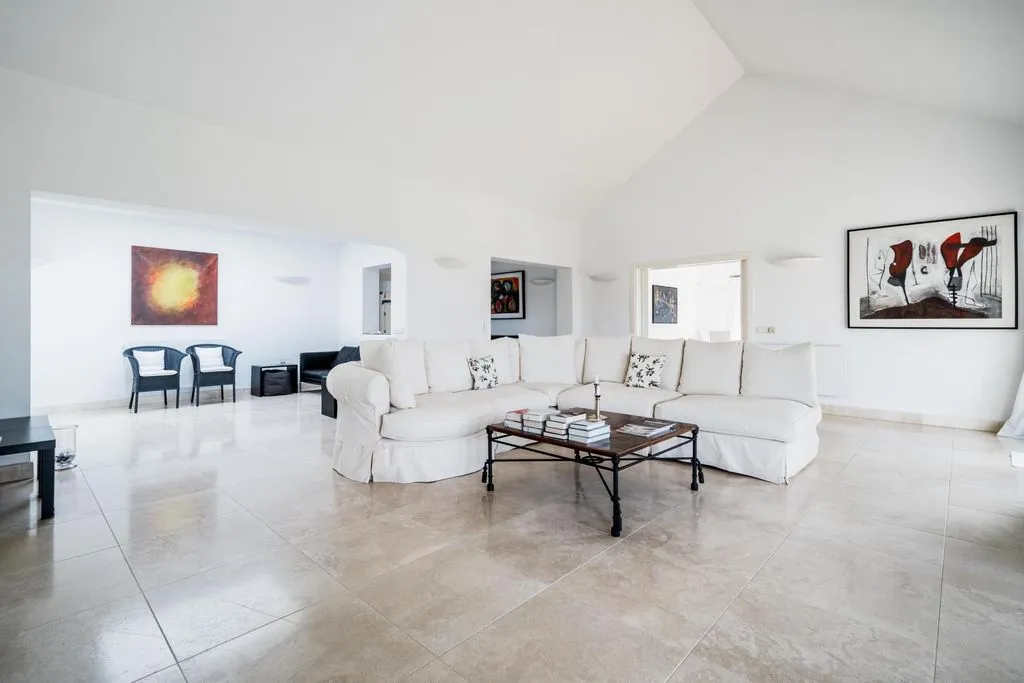 Villa 424m² in Portugal, Oeirash. Priced at 2950000€ rent photo-6