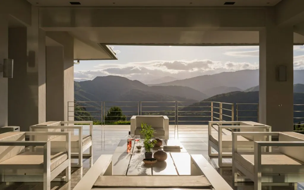 Villa 1961m² in Italy, Karimate. Priced at 9000000€ rent photo-2