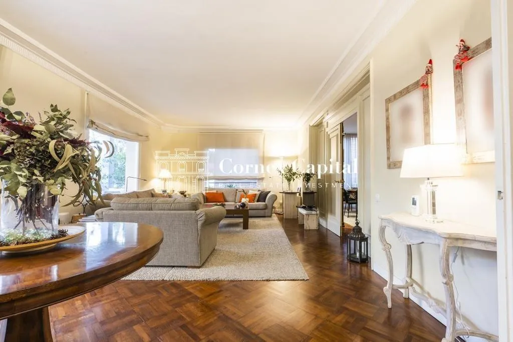 Flat 327m² in France, Menton. Priced at 2300000€ rent photo-2