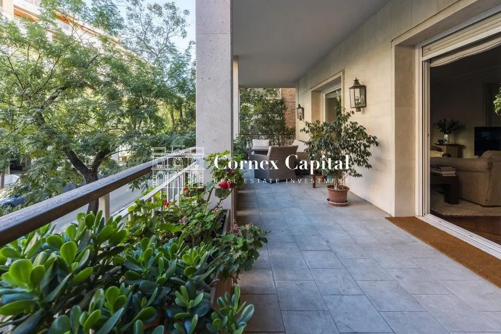 Flat 327m² in France, Menton. Priced at 2300000€ rent photo-3
