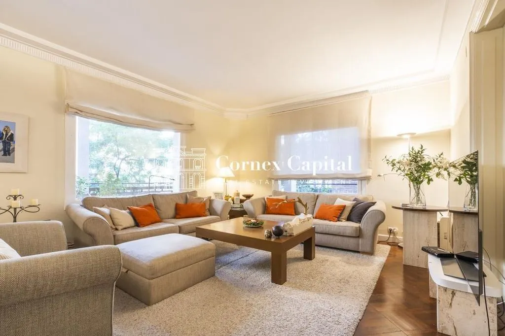 Flat 327m² in France, Menton. Priced at 2300000€ rent photo-4