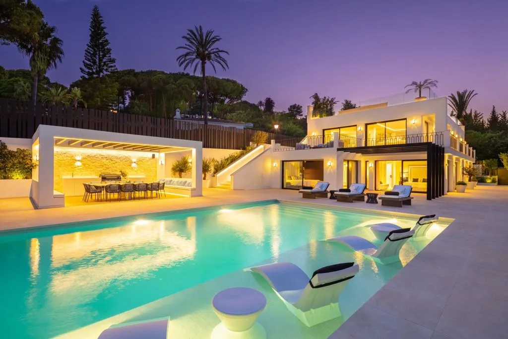 Villa 447m² in Portugal, Oeirash. Priced at 3995000€ rent photo-1