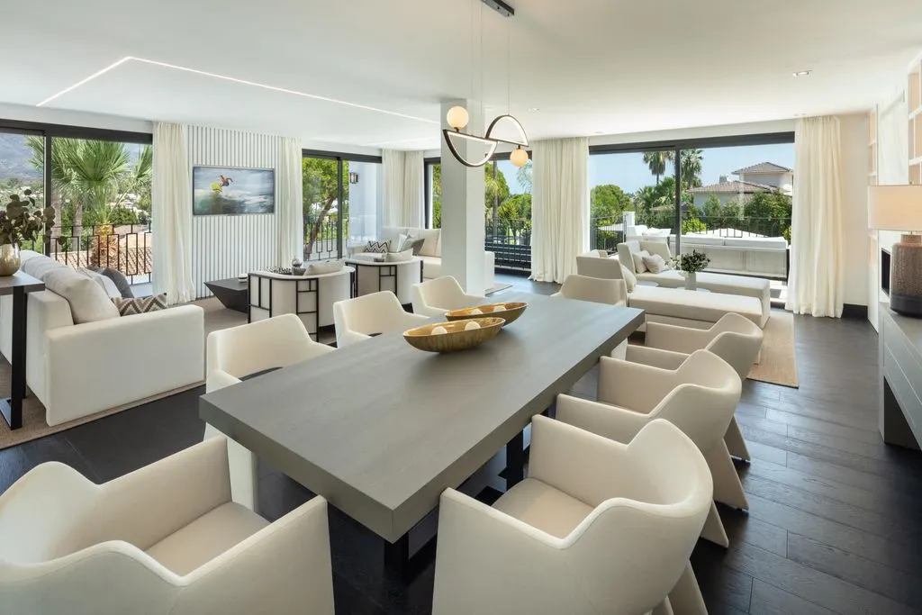 Villa 447m² in Portugal, Oeirash. Priced at 3995000€ rent photo-3