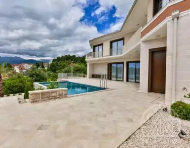 Buy in Montenegro for 1200000€