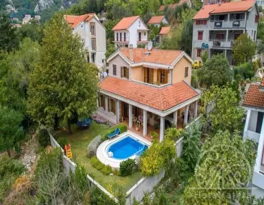 Купить дом в Черногории 950000€