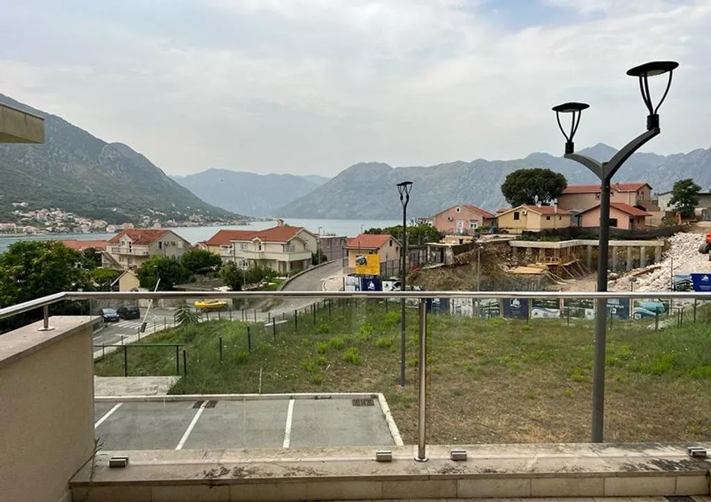 Flat 120m² in Montenegro, Kotor. Priced at 300000€ rent photo-3