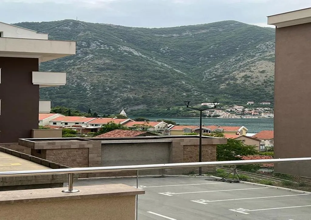 Flat 120m² in Montenegro, Kotor. Priced at 300000€ rent photo-4