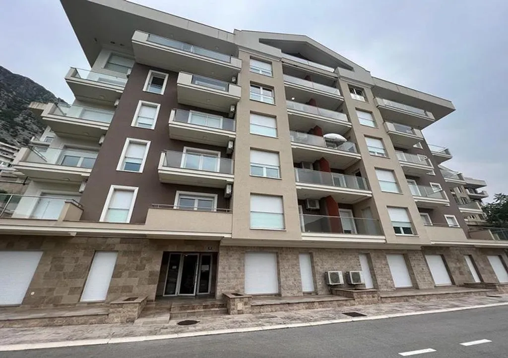 Flat 120m² in Montenegro, Kotor. Priced at 300000€ rent photo-5