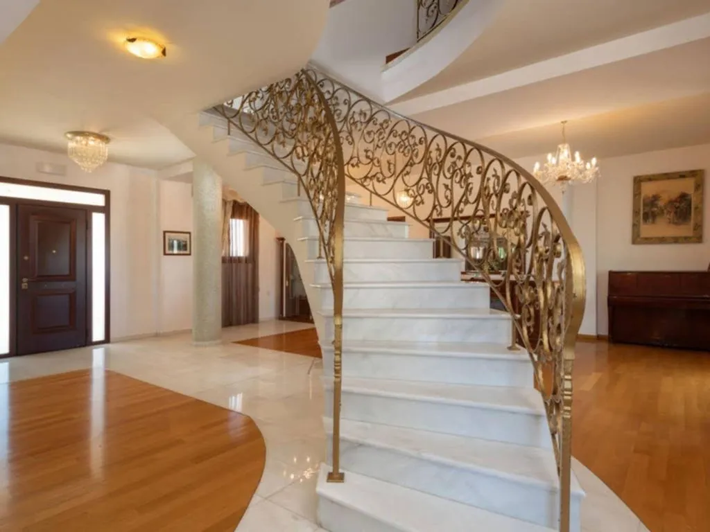 Villa 400m² in Greece, Rethymno. Priced at 1800000€ rent photo-3
