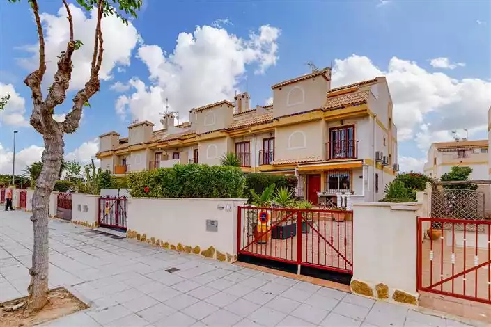 Other Properties 99m² in France, La Hard Fréné. Priced at 207000€ rent photo-39