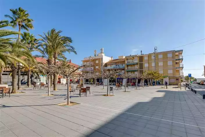 Other Properties 99m² in France, La Hard Fréné. Priced at 207000€ rent photo-50