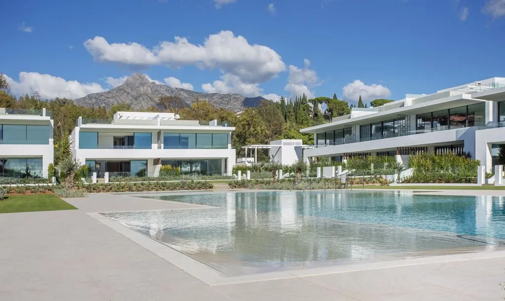Villa 693m² in Portugal, Oeirash. Priced at 7200000€ rent photo-2