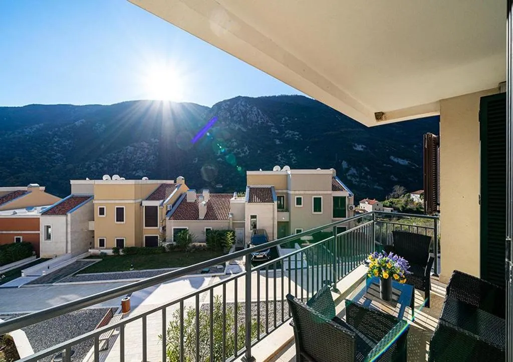 Flat 83m² in Montenegro, Kotor. Priced at 210000€ rent photo-4
