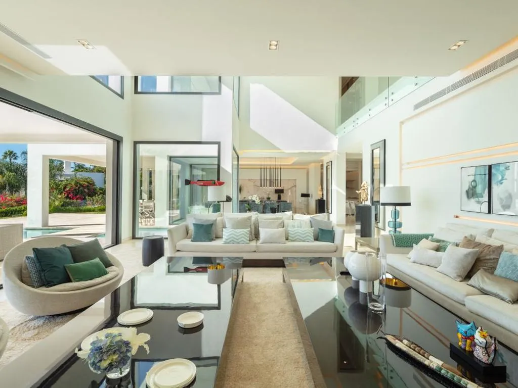Villa 921m² in Portugal, Oeirash. Priced at 6990000€ rent photo-5
