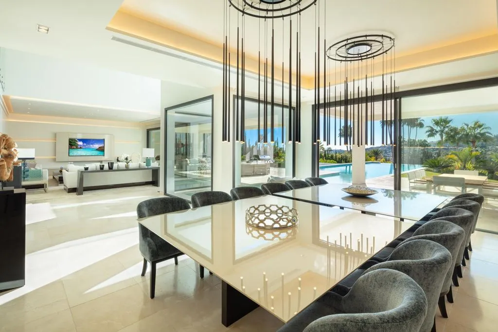 Villa 921m² in Portugal, Oeirash. Priced at 6990000€ rent photo-6