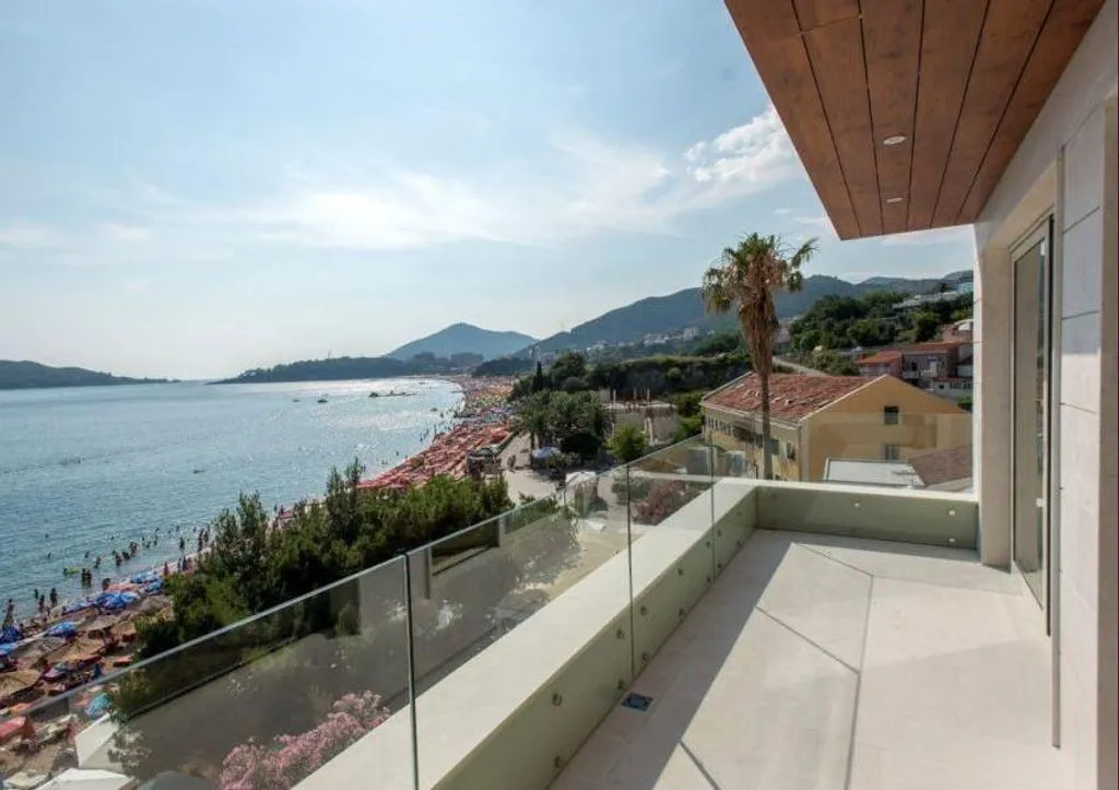 Flat 149m² in Montenegro, Budva. Priced at 521500€ rent photo-5